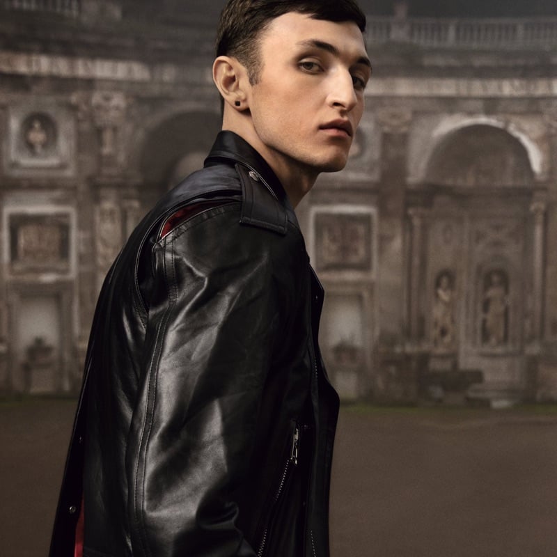 Anwar Hadid