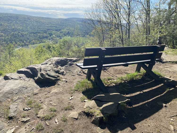 Practical Outline for a Cause-driven Hiking Article