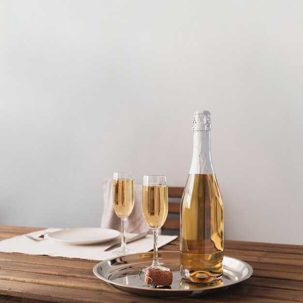 What defines Champêtre Champagne’s rustic charm and luxury balance