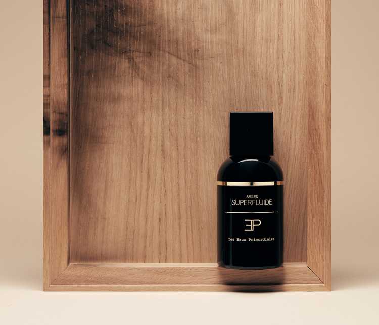 Les Eaux Primordiales Ambre Supermassive Review – Amber Fragrance Analysis