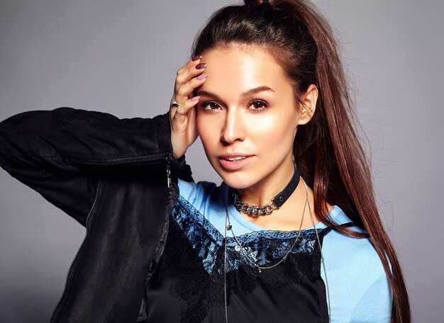 Authenticity checks for Loree Rodkin pieces