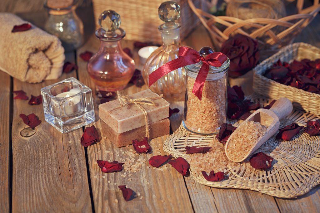 Dry perfumes: a New Trend with a Long History
